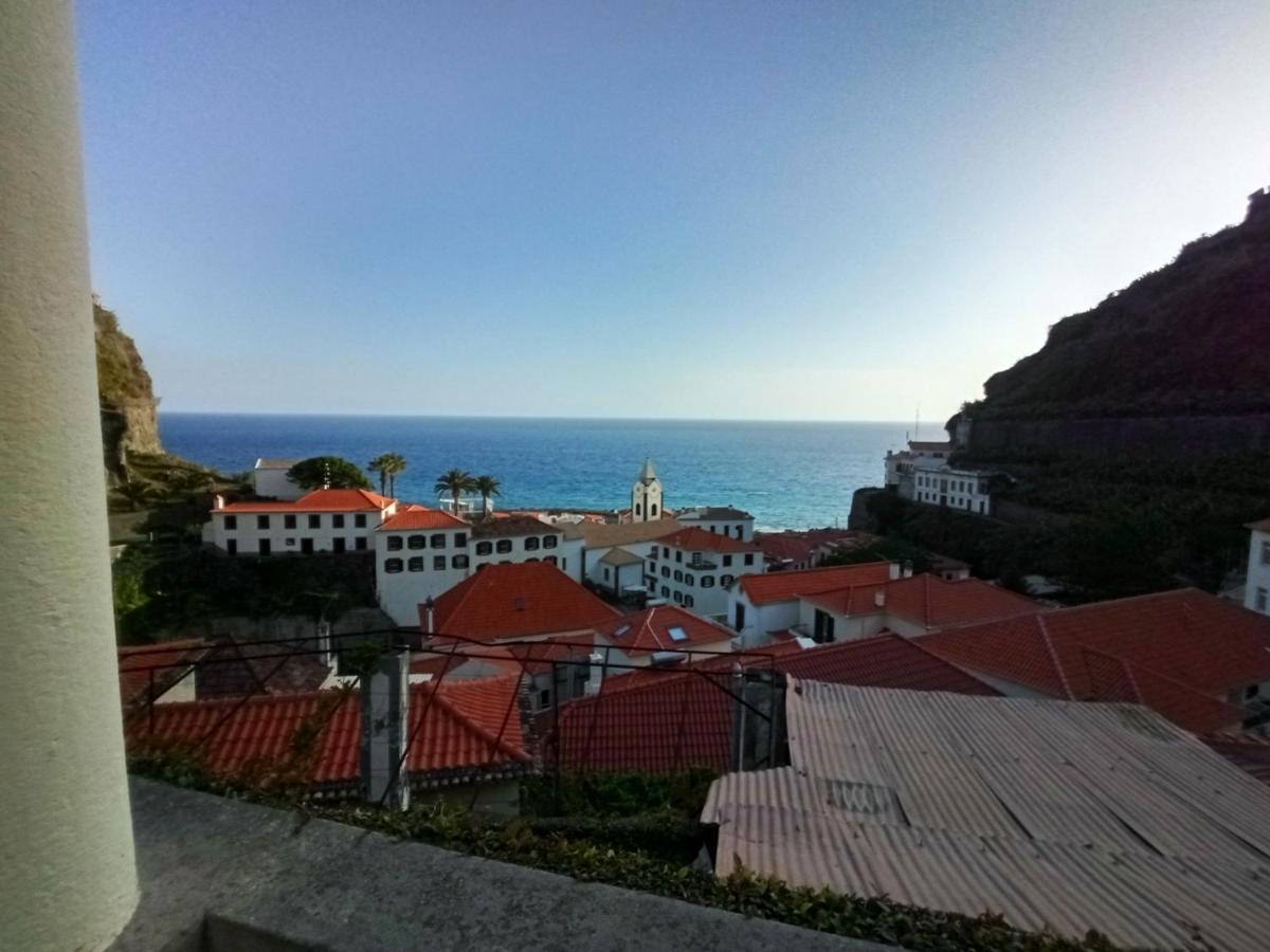 Vаrаndаs Dо Sоl-Vista Relaxante Entre Mar E Montanha Apartamento Ponta do Sol  Exterior foto
