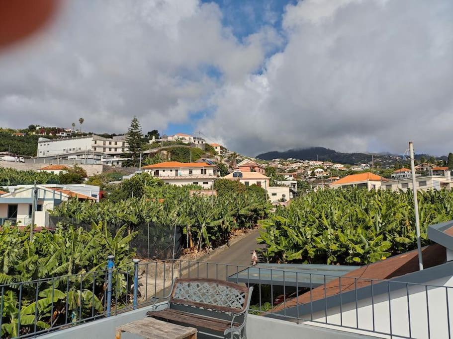Vаrаndаs Dо Sоl-Vista Relaxante Entre Mar E Montanha Apartamento Ponta do Sol  Exterior foto